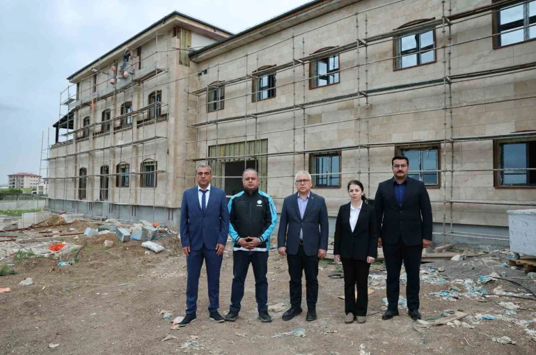 Hafik Devlet Hastanesi inşaatında sona yaklaşıldı