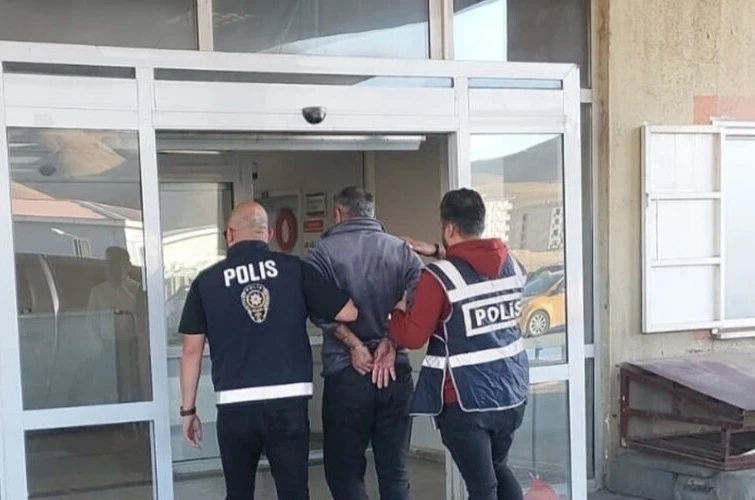 Hakkari’de 50 yıl hapis cezası bulunan şahıs yakalandı