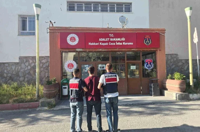 Hakkari’de aranan 4 hükümlü JASAT operasyonuyla yakalandı