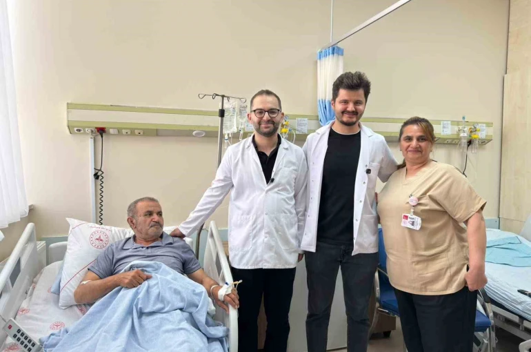 Hakkari’de böbrek tümörü kapalı yöntemle başarıyla alındı