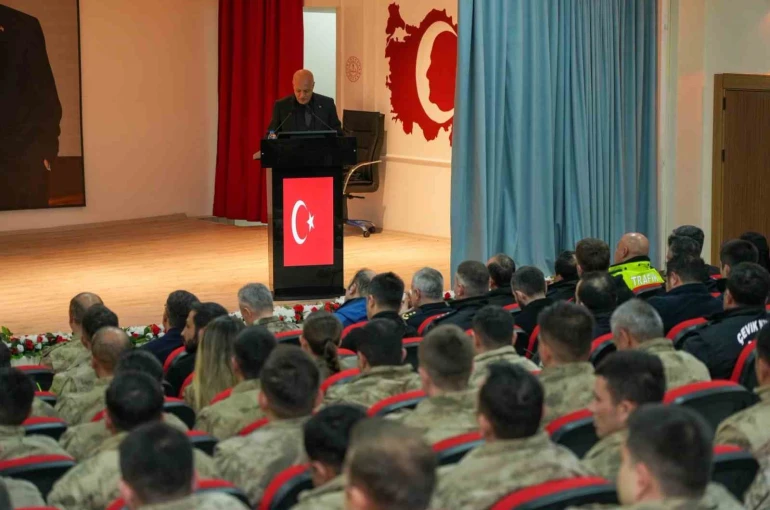 Hakkâri’de kolluk personeline etkili iletişim eğitimi