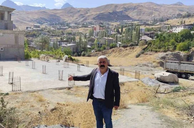 Hakkari’de temeli atılan cami destek bekliyor