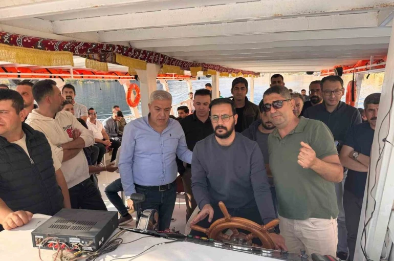 Halfeti’de gemi sevk ve idare belgesi sınavı yapıldı