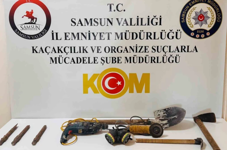 Halı altındaki gizli geçit kaçak kazıyı ortaya çıkardı