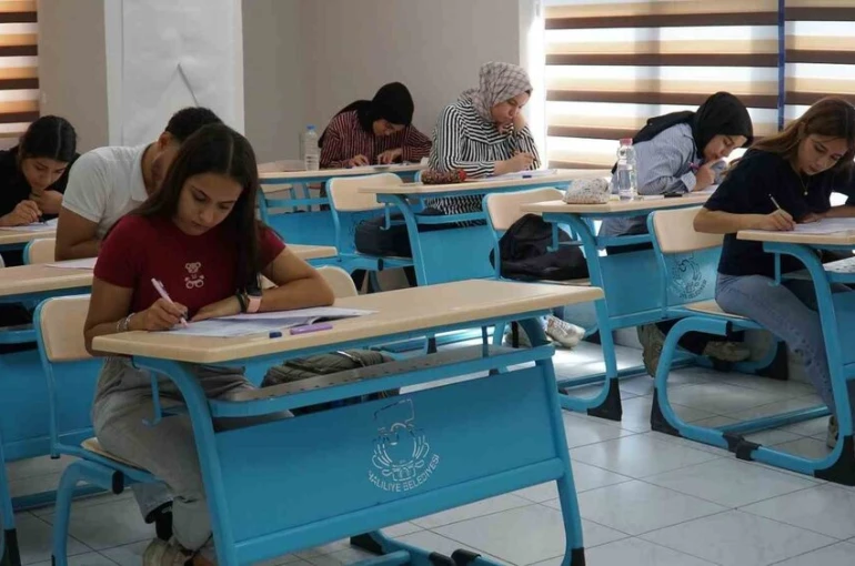 Haliliye Belediyesinden gençlerin eğitimine destek