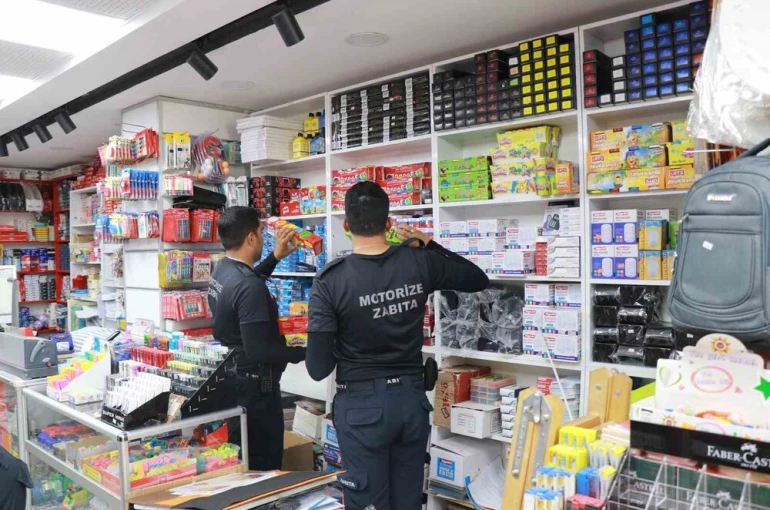 Haliliye’de zabıtadan kırtasiyelere denetim