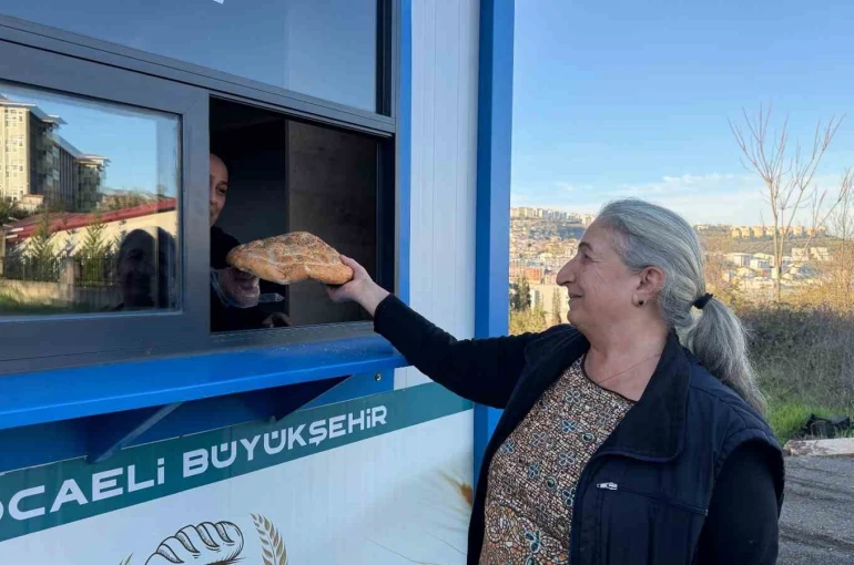 Halk Ekmek’te ağ genişliyor: Günlük üretim 16 bini aştı, Ramazan pidesi 20 TL