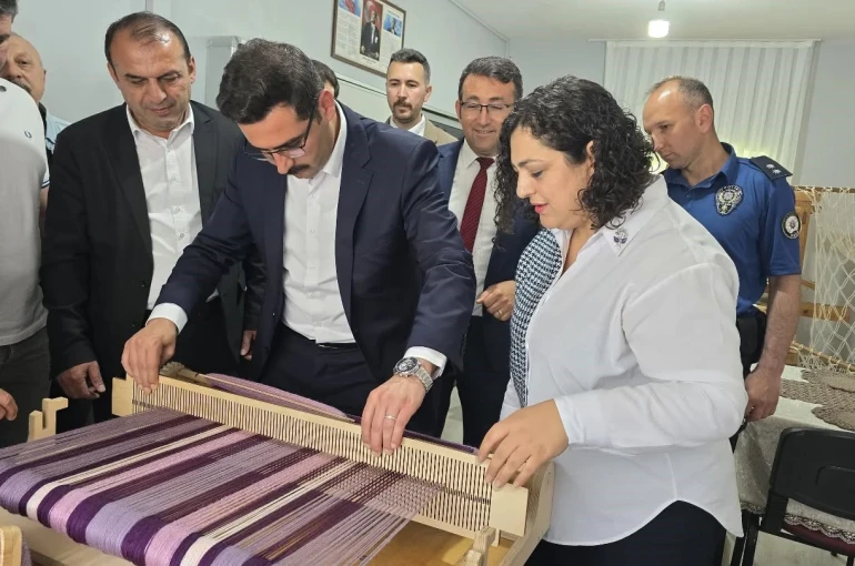 Hanönü’de kursiyerlerin ele emeği ürünleri sergilendi