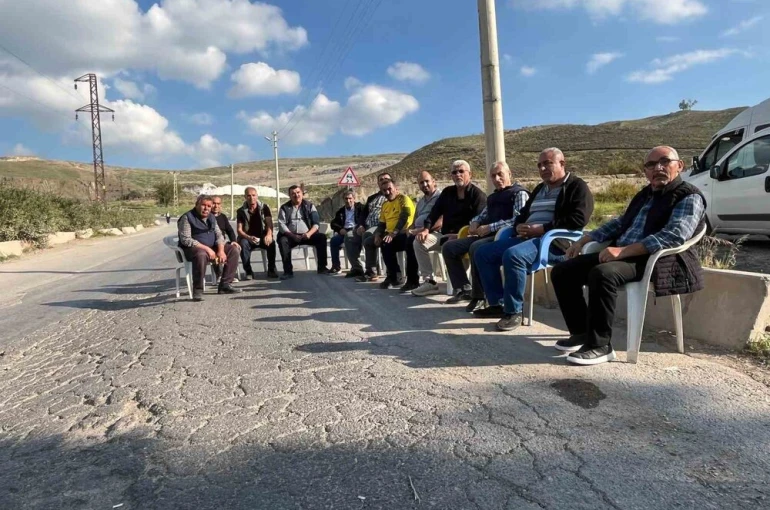 Harmandalı halkı Katı Atık Bertaraf Tesisi önünde nöbet tutuyor