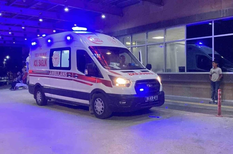 Hastanede bıçaklı kavga: 1 yaralı