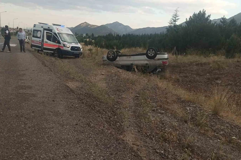 Hastaneden çıktı, dakikalar sonra kaza yaptı