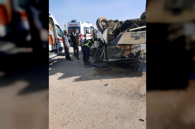 Hatay’da 3 otomobil çarpıştı: 7 yaralı