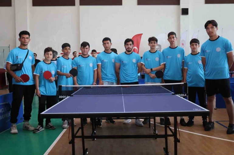 Hatay’da 600 öğrenci İmam Hatip Spor Oyunlarında ter döktü