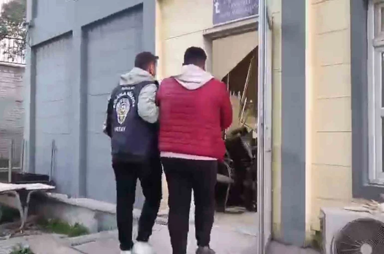 Hatay’da hapis cezaları nedeniyle aranan 3 kişi tutuklandı