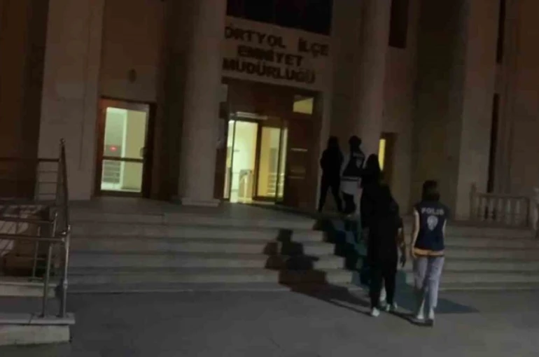 Hatay’da masaj ve kafe salonları denetlendi