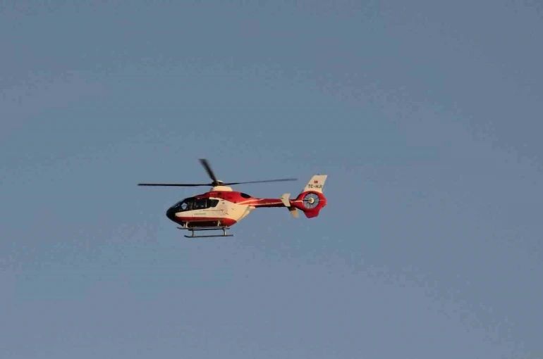 Hava ambulansları 10 yaşındaki çocuk için seferber oldu