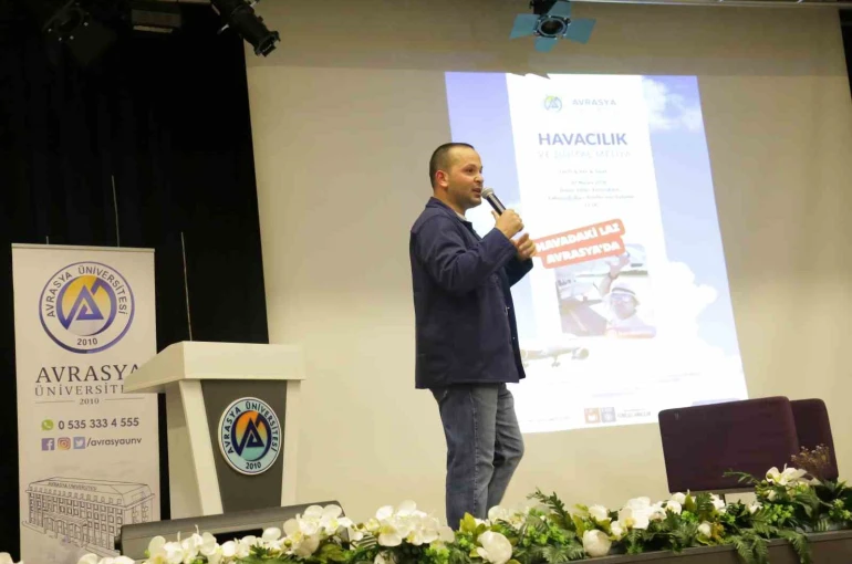 ‘Havadaki Laz’ üniversite öğrencileri ile bir araya geldi