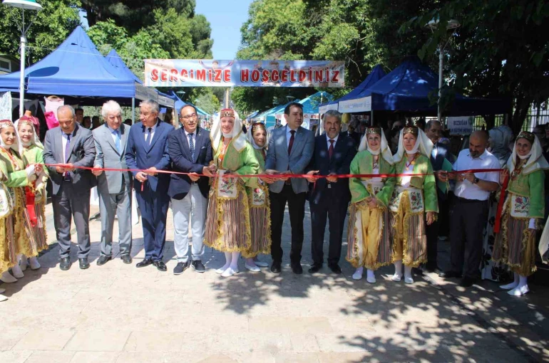 Hayat Boyu Öğrenme Şenliği törenle başladı