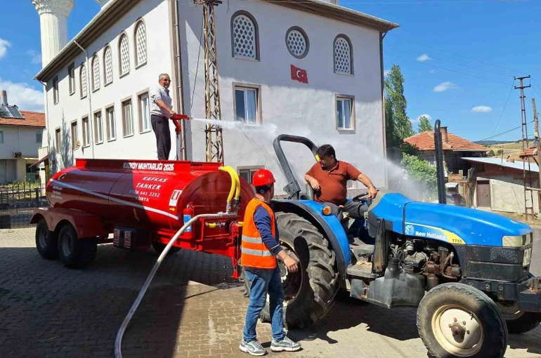 Hayırsever vatandaş bağışladı: Köylüler, itfaiye gelene kadar yangınlara kendileri müdahale edecek