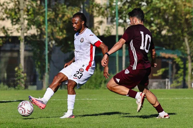 Hazırlık maçı: Çorum FK: 0 - Bandırmaspor: 0