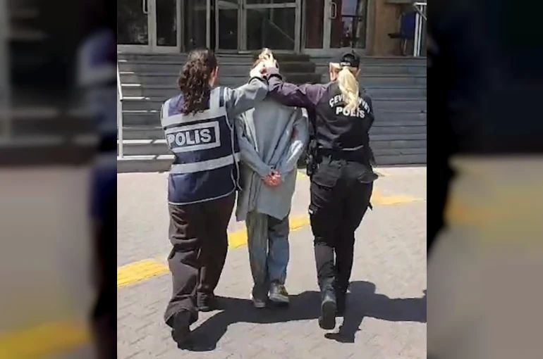 ‘Hırsızlık’ suçundan 13 yıl kesinleşmiş hapis cezası bulunan kadın yakalandı