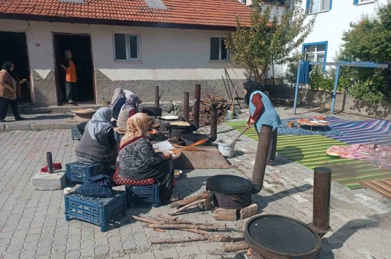 Hisarcık’ta kadınlar Gazze için seferber oldu