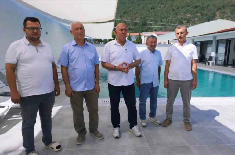 Hisarcık’ta Yarı Olimpik Yüzme Havuzu hizmete girdi