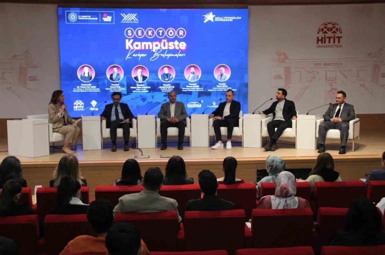 Hitit Üniversitesi’nde sektörün öncüleri öğrencilerle buluştu