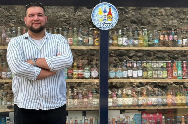 Hobi olarak başladı, dükkan açtı: Gazoz kapağı koleksiyonundan gazoz bakkala 