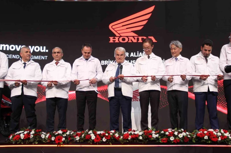 Honda Türkiye’den dev yatırım: Aliağa’da motosiklet fabrikası üretime başladı