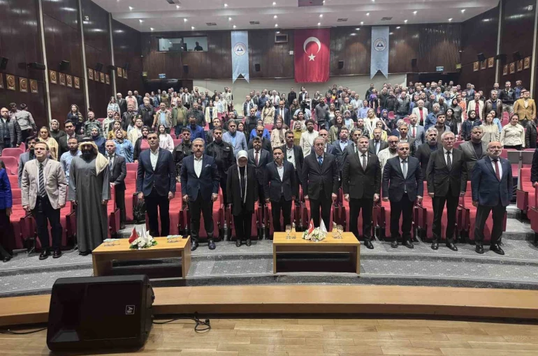 Hulusi Akar: "Güç, beka ve refahın istikrarı için eğitimi olmazsa olmaz görüyoruz"