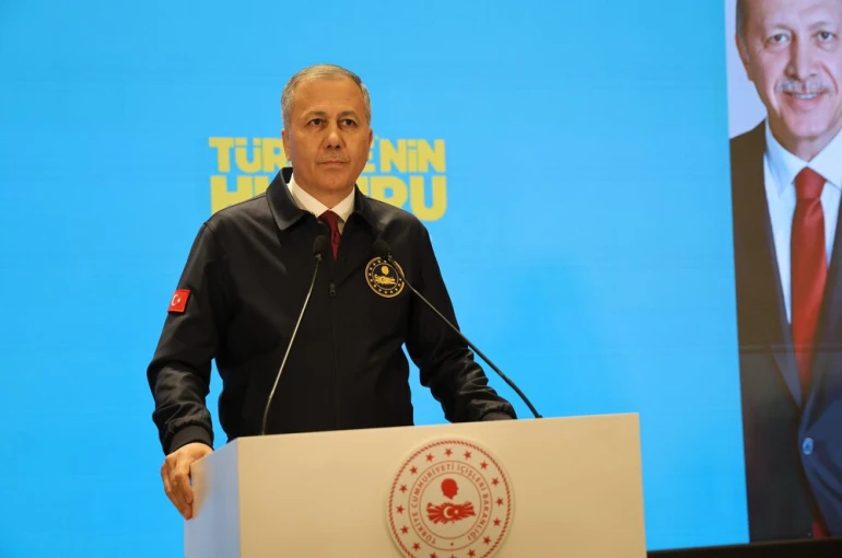 İçişleri Bakanı Ali Yerlikaya, "Türkiye’nin Huzuru Diyarbakır" toplantısına katıldı