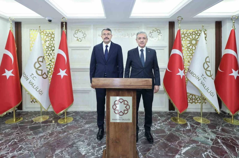 İçişleri Bakan Yardımcısı Çelik, Mardin Valisi Akkoyun ile bir araya geldi
