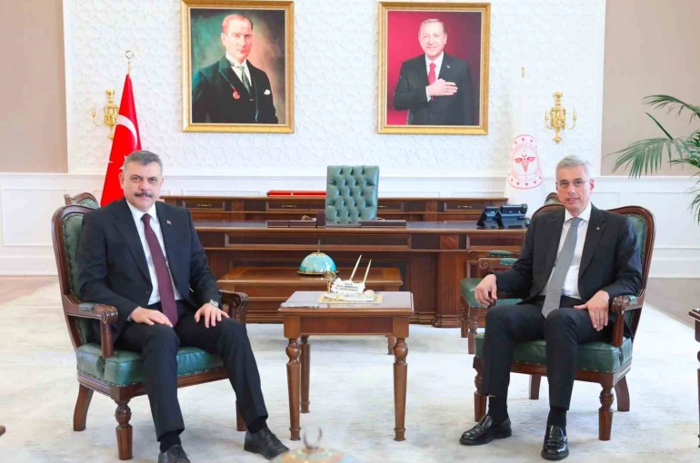 İçişleri Bakanı Çiftçi, Sağlık Bakanı Memişoğlu ile bir araya geldi