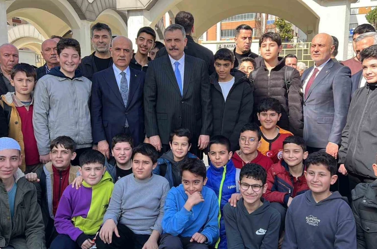 İçişleri Bakanı Çiftçi’ye Kahramanmaraşlıların ilgisi yoğun oldu