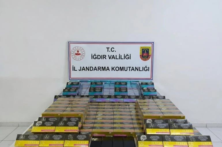 Iğdır İl Jandarma Komutanlığı’ndan kaçak elektronik sigara operasyonu