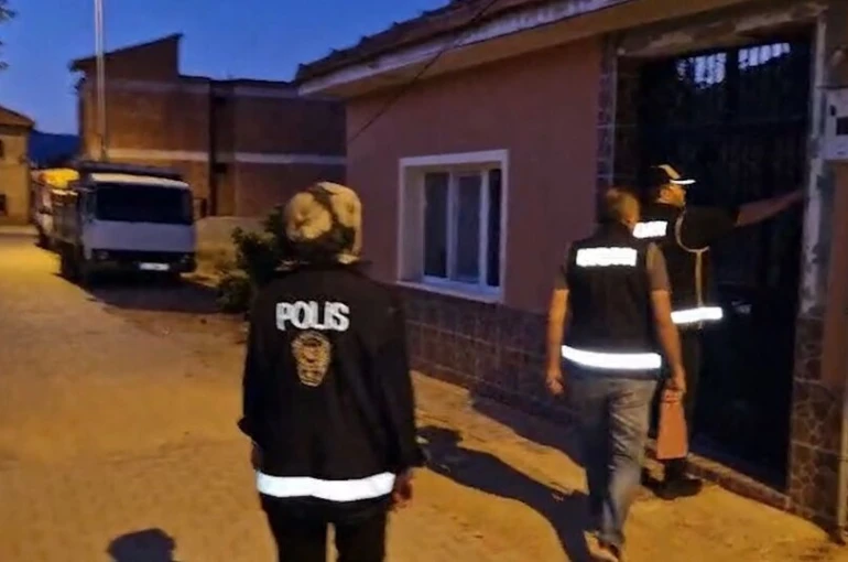 Iğdır merkezli dolandırıcılık operasyonu: 4 gözaltı