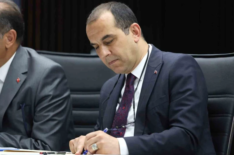 Iğdır Valisi Taşolar, DYK’da görev yapan eğitimcilerle buluştu