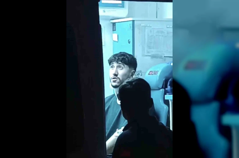 Iğdır’da kontrolden çıkan otomobil iş yerine girdi: 2 yaralı