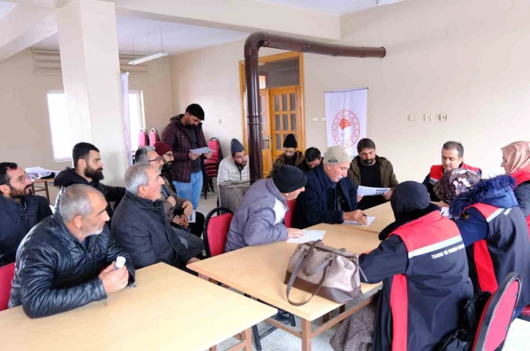 İl Tarım ve Orman Müdürlüğü köylerde çiftçilerle buluşuyor