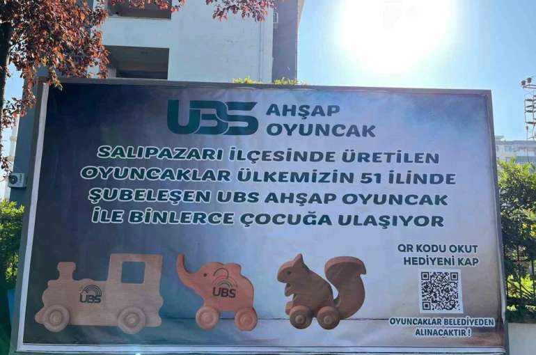 İlçede çocuklara ücretsiz QR kodla oyuncak sürprizi