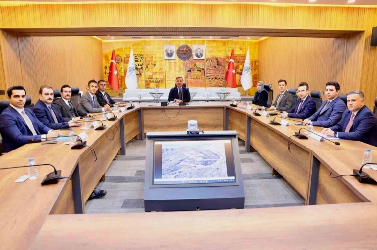 İlin yönetimi bir araya geldi: Gündem güvenlik, eğitim ve yatırımlar