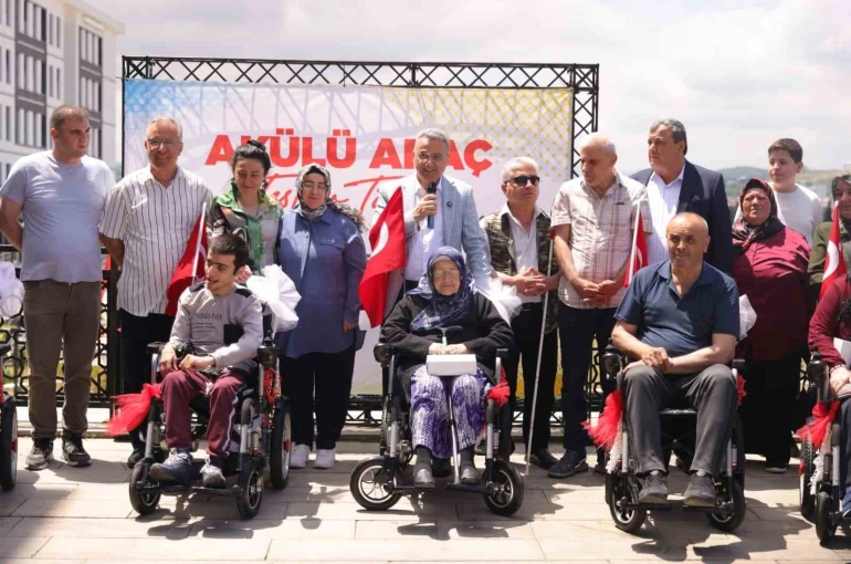 İlkadım’da engelli araçları ihtiyaç sahiplerine ulaştırıldı 