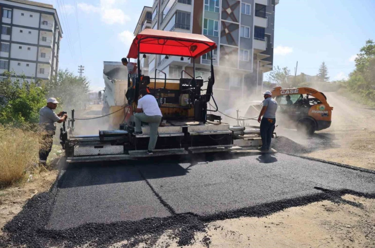 İlkadım’da yol yapım, bakım ve onarım çalışmaları