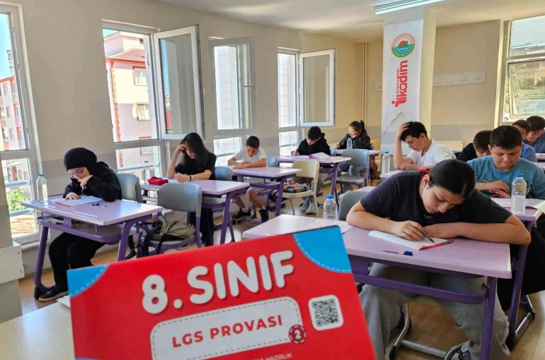 İLKEM’de LGS öncesi sınav provası