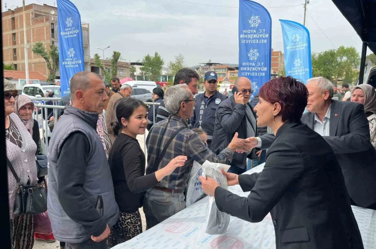 İncirliova’da vatandaşlara ücretsiz fide dağıtıldı