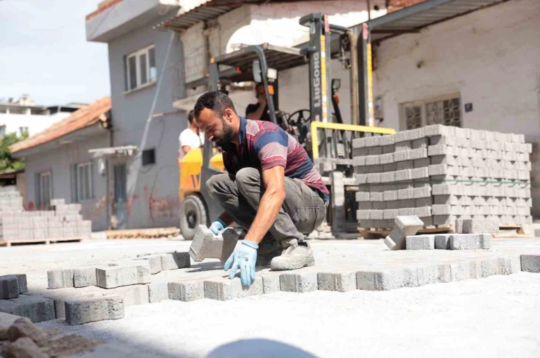 İncirliova’da yeni yollar bayrama yetişecek