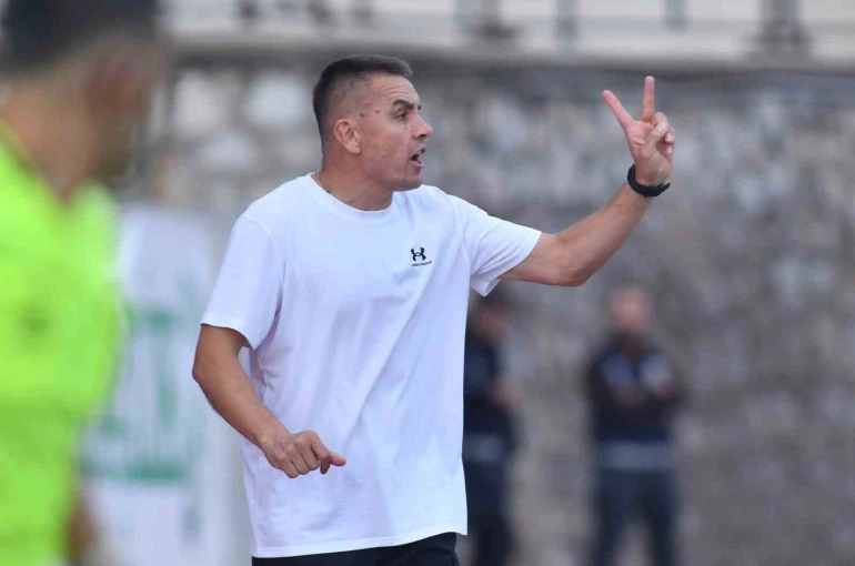 İnegölspor hocasıyla yolları ayırdı