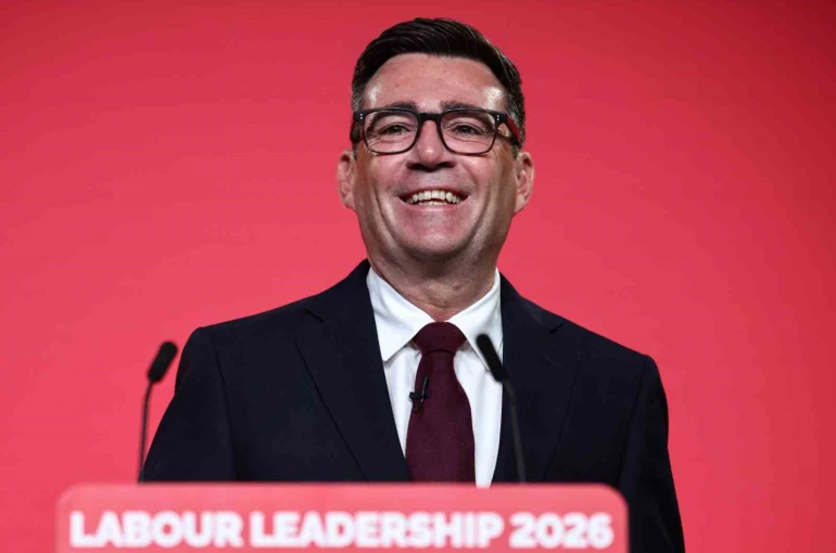 İngiltere’de iktidardaki İşçi Partisi’nin yeni lideri Andy Burnham oldu