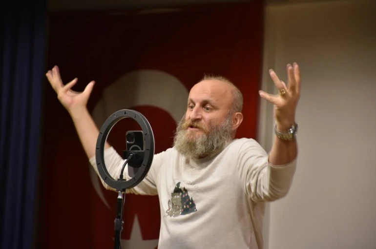 İnönü’de "Parça Tesirli Pazarlar" oyunu büyük ilgi gördü